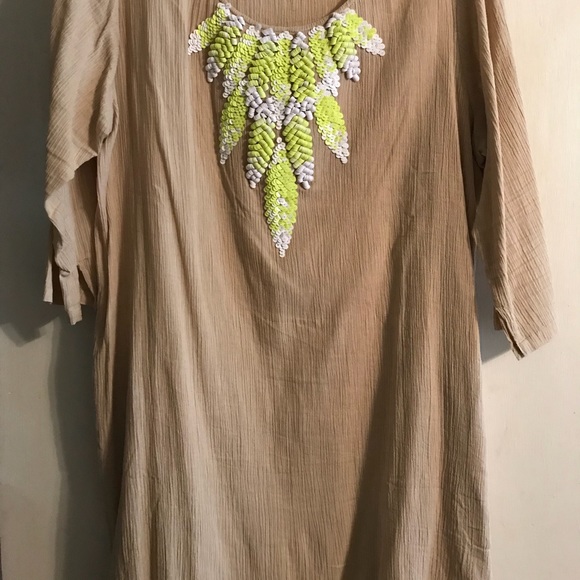 Gorgeous tan with chartreuse and white cover up💚 - Picture 2 of 4